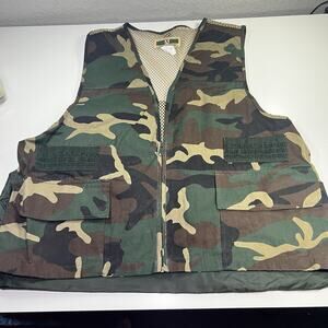Game Winner Vest Mens XL/2XL Green Camo Mesh Lined Full Zip Hunting Fishing